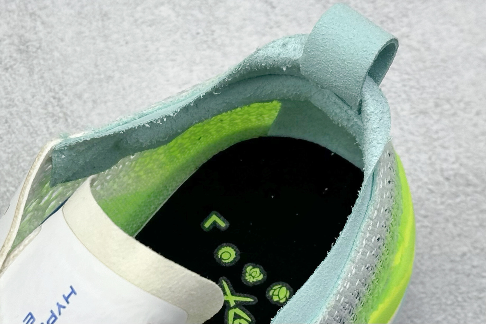 200 Brooks布鲁克斯 Hyperion Elite 4 舒适百搭防滑耐磨 低帮 越野竞速跑步鞋 100053 1D 134