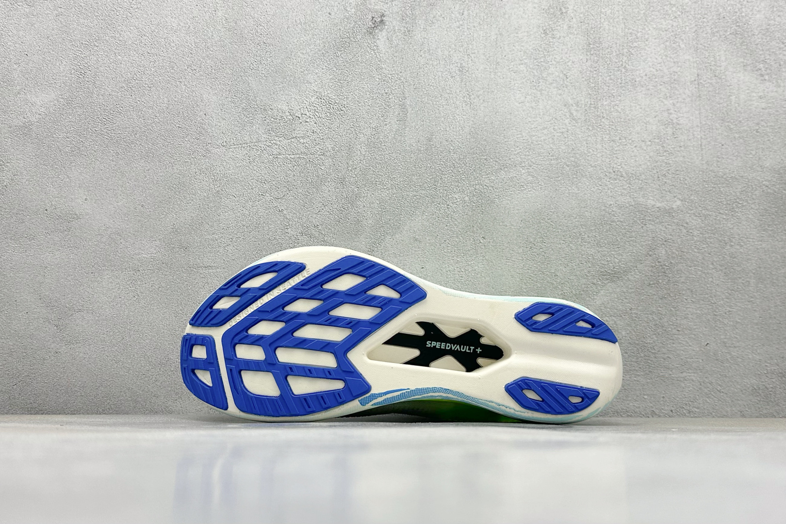 200 Brooks布鲁克斯 Hyperion Elite 4 舒适百搭防滑耐磨 低帮 越野竞速跑步鞋 100053 1D 134