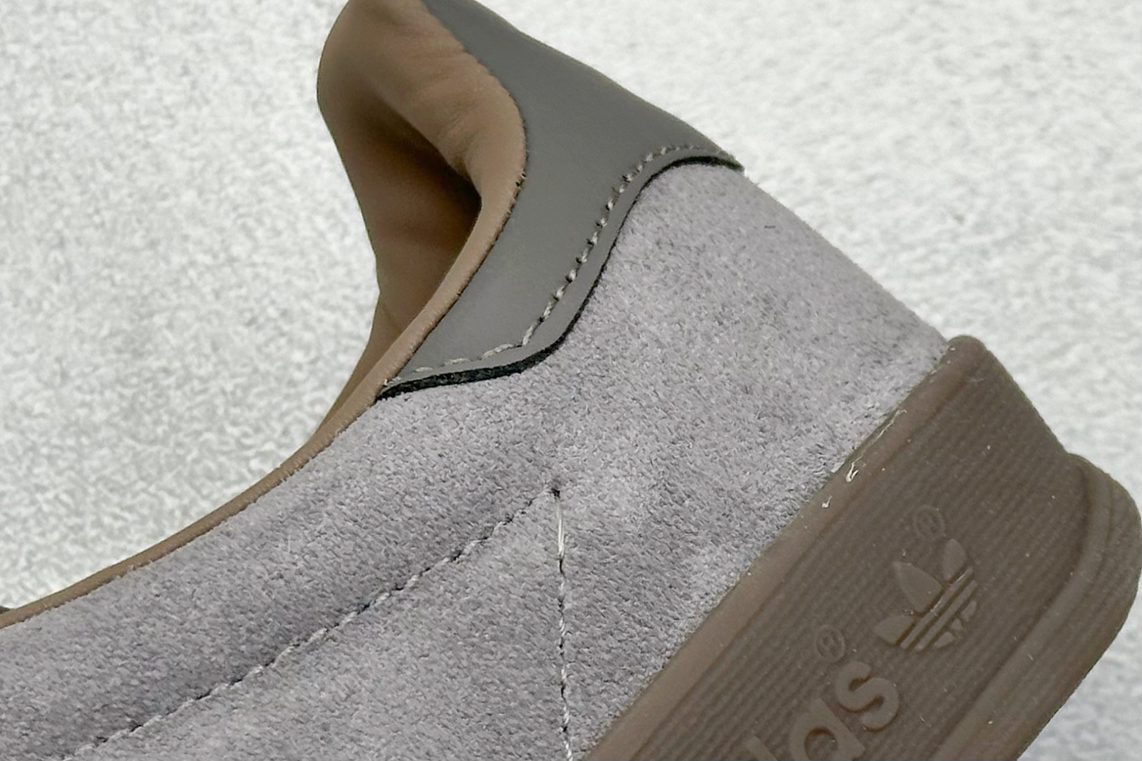 160 adidas originals GAZELLE INDOOR 棕色 JQ6213