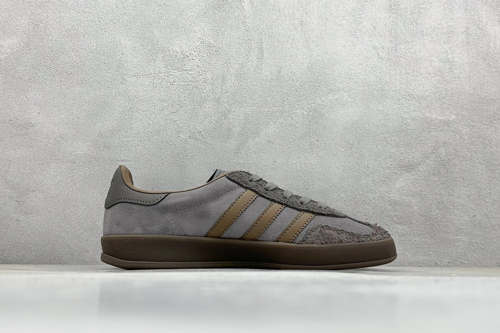 160 adidas originals GAZELLE INDOOR 棕色 JQ6213