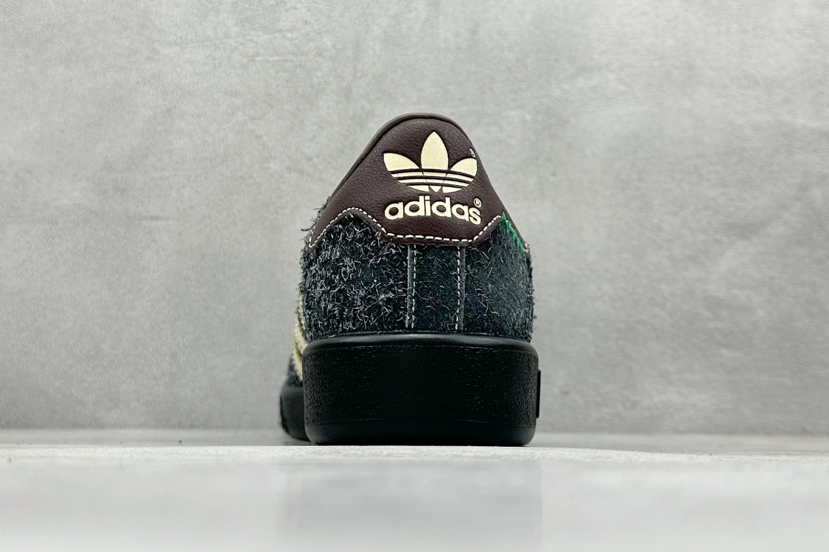 160 adidas originals Samba OG 桑巴果冻系列复古经典轻便板鞋 JR7942