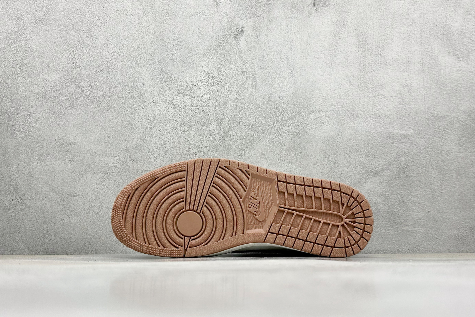 220 Travis Scott x Nike Air Jordan 1 Low x Stussy Air Jordan 1 Low 反转白黑小勾满天星倒钩 JW1188-135