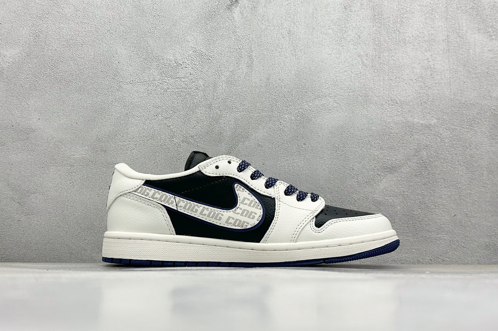 220 Travis Scott x Nike Air Jordan 1 Low x The North Face Air Jordan 1 Low 反转白黑小勾满天星倒钩 JW1188-134