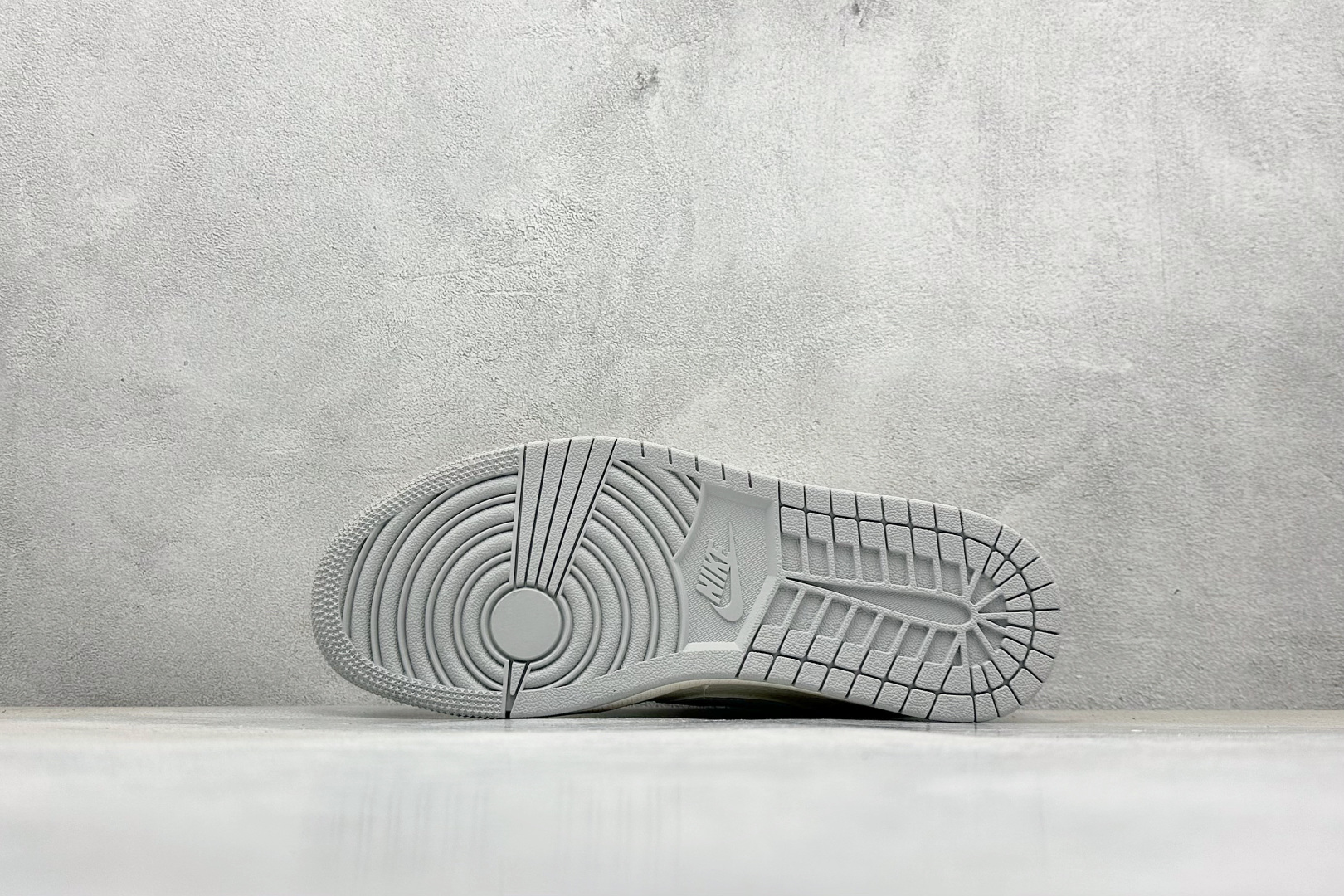 280 XC版Travis Scott x Fragment Design x Air Jordan 1 Low OG SP AJ1 乔1 LV联名 灰蛇纹 低帮文化休闲板鞋 XS7089-620