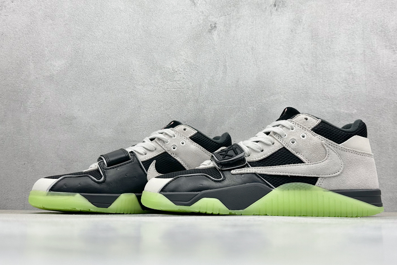 260 F版 Travis Scott x Jordan Cut The Check AJ1 乔1倒勾魔术贴 时尚篮球鞋 IH7971-001