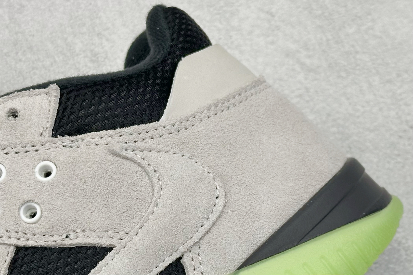 260 F版 Travis Scott x Jordan Cut The Check AJ1 乔1倒勾魔术贴 时尚篮球鞋 IH7971-001