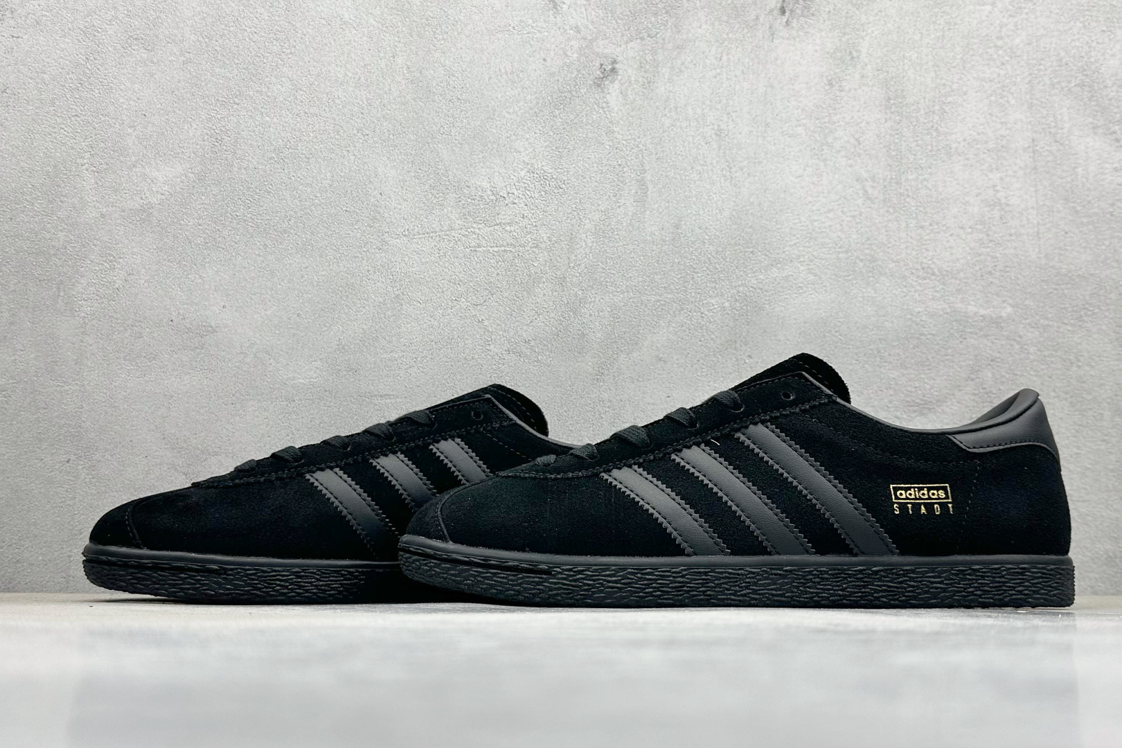 150 GX版 adidas originals Stadt 阿迪复古德训板鞋潮流 防滑耐磨 低帮 板鞋 JI1881