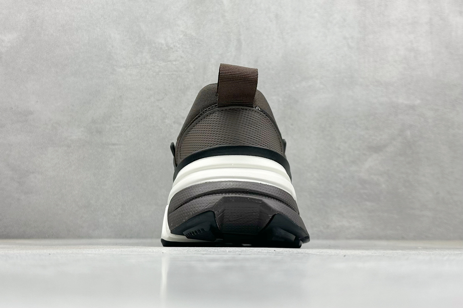 170 GS版 NK V2K Run 减震防滑复古低帮跑步鞋 HJ4497-200