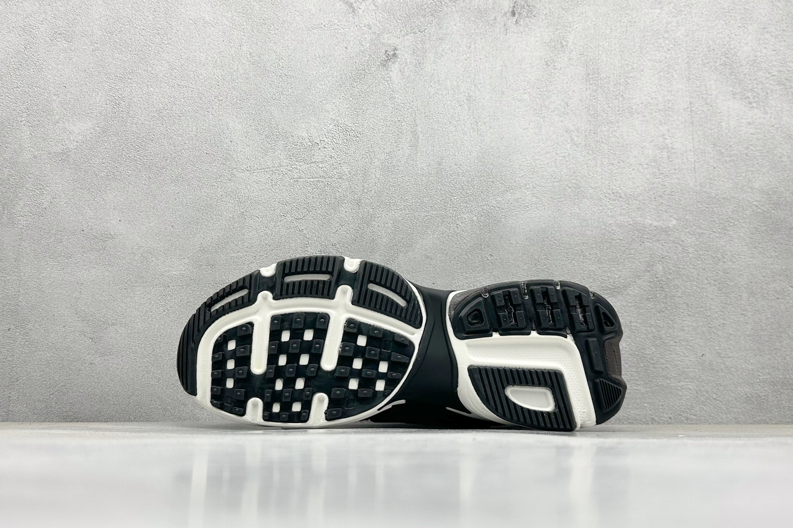 170 GS版 NK V2K Run 减震防滑复古低帮跑步鞋 HJ4497-200