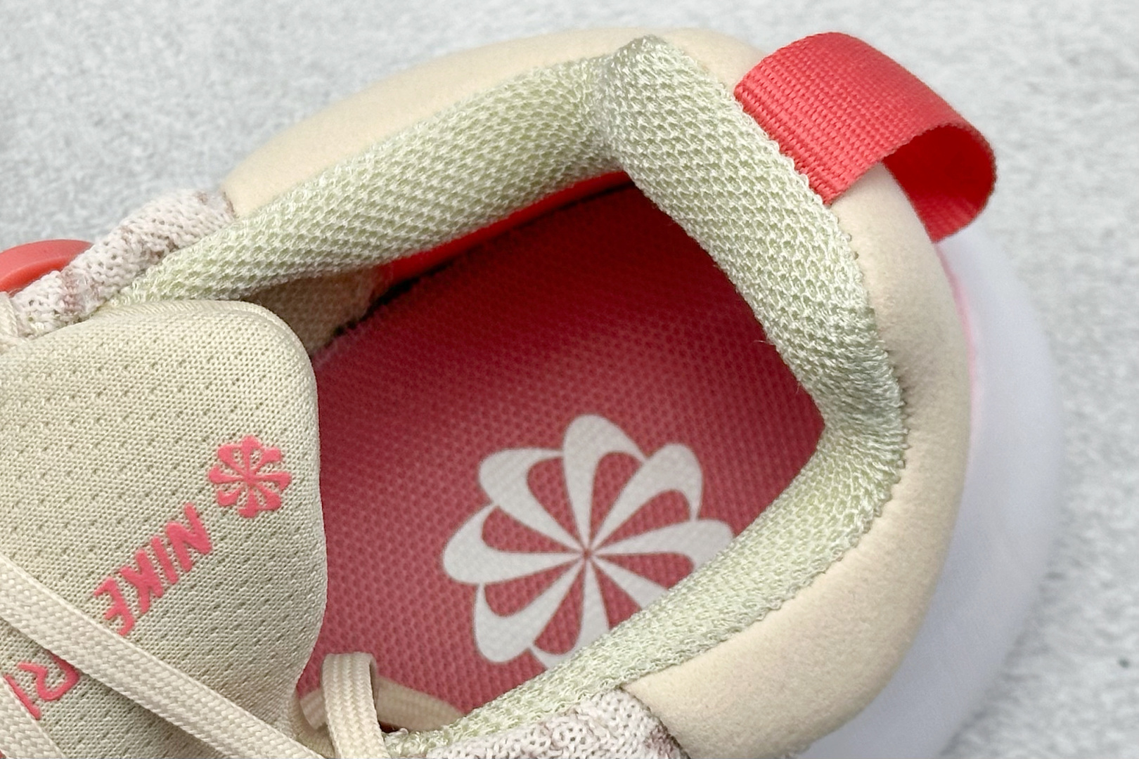 150 CH版Nk Free RN NEXT NATURE 耐克赤足超轻量跑鞋 CZ1891-102-Chinese  UA Cheap High Quatity Brand  Clothes Bags handbags Sneakers wholesale wholesaler seller from China Factory suppliers Fashion Clothing  Shoes best Quality Beautiful Price  150 CH版Nk Free RN NEXT NATURE 耐克赤足超轻量跑鞋 CZ1891-102