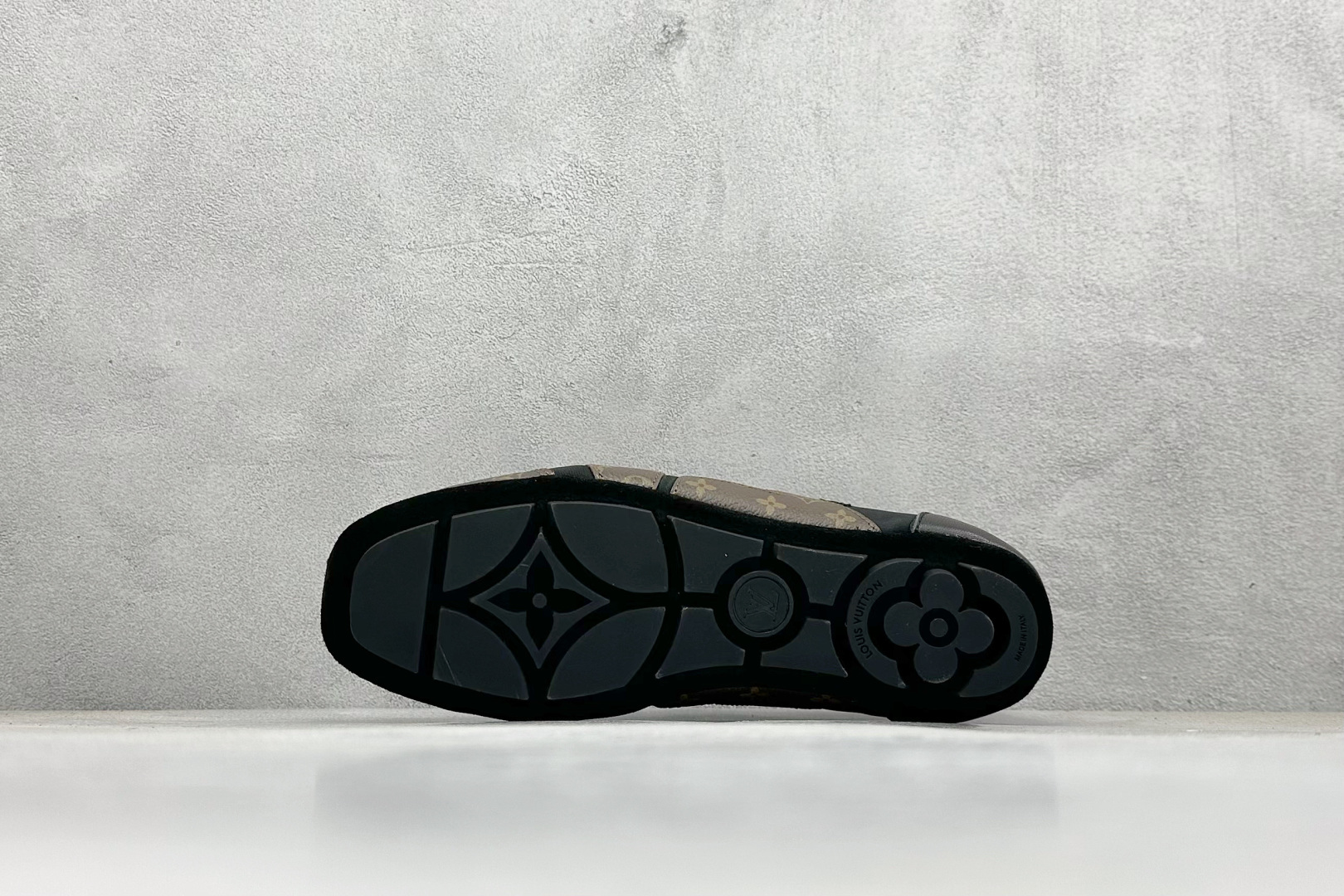 图片[4]-LOUIS VUITTON Sneakerina LV德训鞋 羊皮革 圆头系带 芭蕾风低帮生活休闲鞋 尺码：35 36 37 38 39 40-选品中心