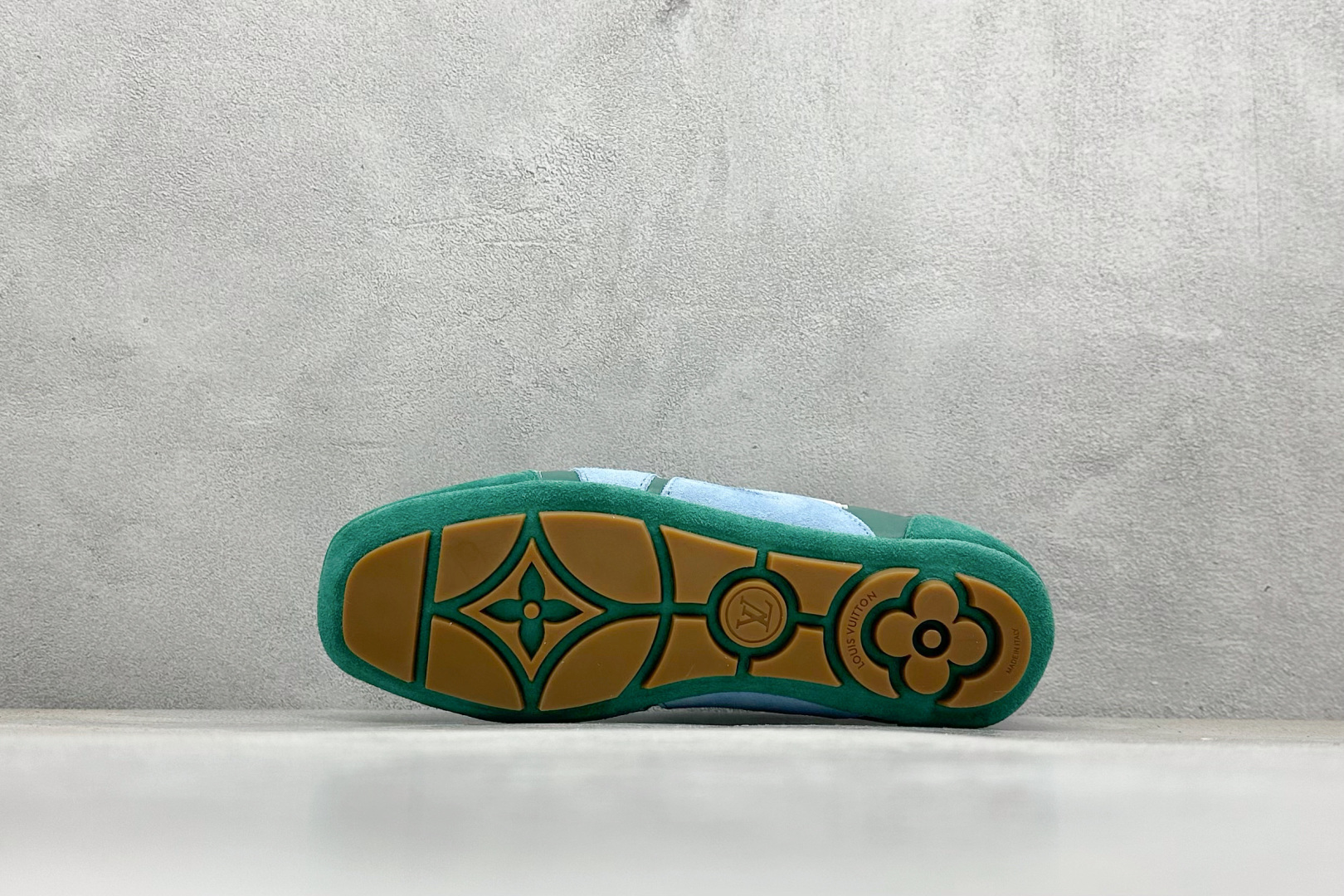 图片[4]-LOUIS VUITTON Sneakerina LV德训鞋 羊皮革 圆头系带 芭蕾风低帮生活休闲鞋 尺码：35 36 37 38 39 40-选品中心