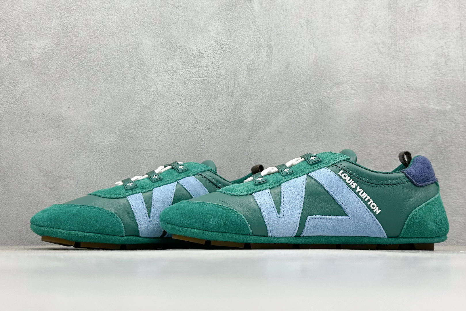 图片[5]-LOUIS VUITTON Sneakerina LV德训鞋 羊皮革 圆头系带 芭蕾风低帮生活休闲鞋 尺码：35 36 37 38 39 40-选品中心