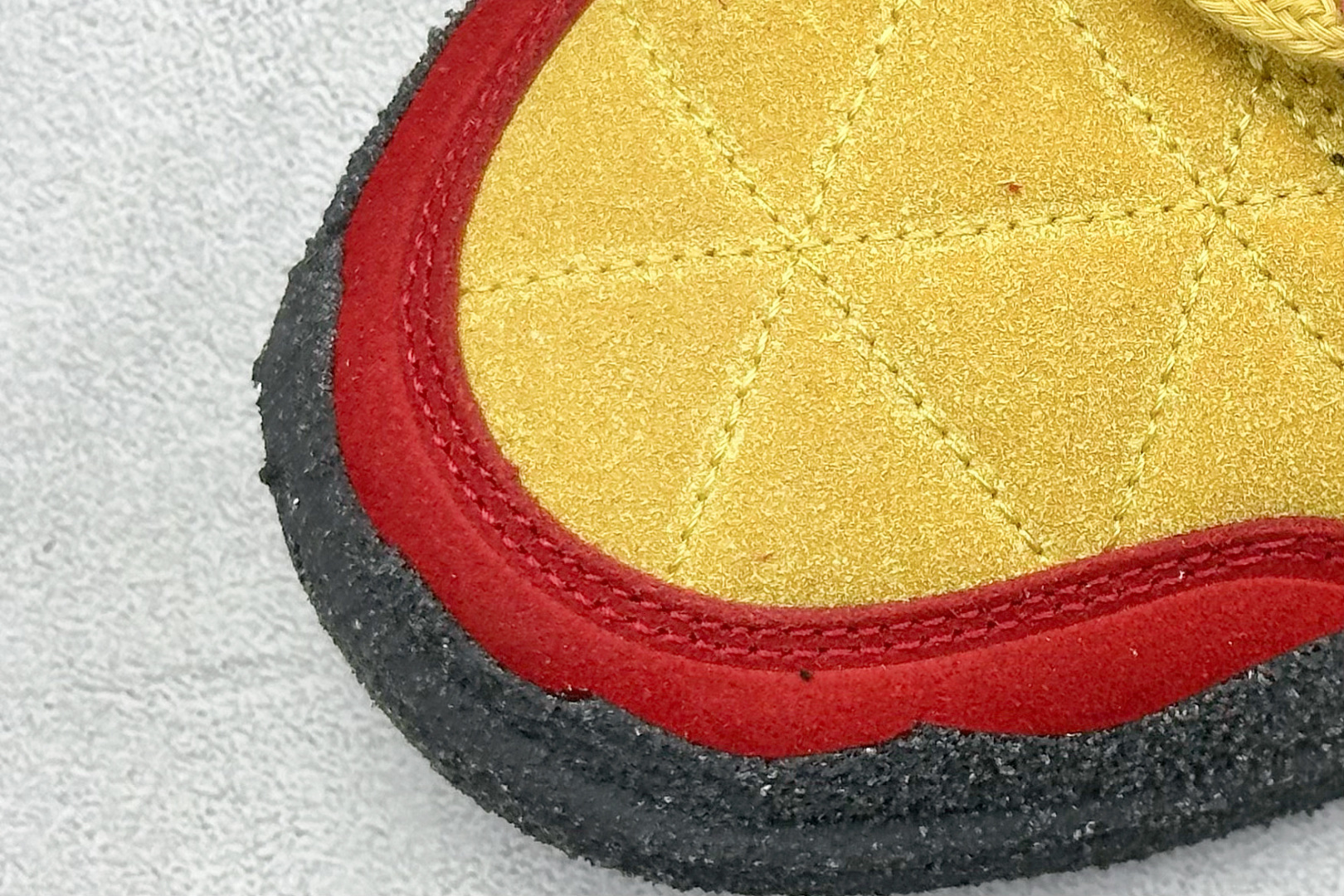 图片[7]-CPFM x Nk Dunk Low 联名款 阴阳太极 SB低帮休闲运动滑板板鞋 #鞋身整体由绒面革材质拼接组成，依靠菱形绗缝工艺将鞋面呈现几何拼接图案。中底位置饰以大面积的苔藓元素，让「面包鞋」造型更为夸张。 货号：DM0430-600 尺码：36 36.5 37.5 38 38.5 39 40 40.5 41 42 42.5 43 44 44.5 45 46 47-选品中心