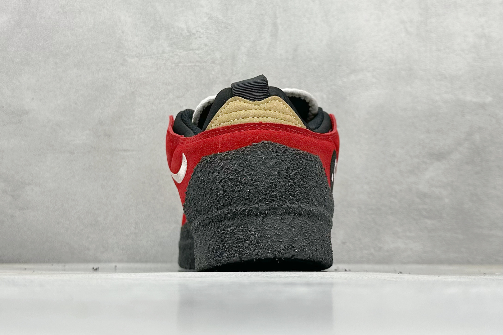 图片[6]-CPFM x Nk Dunk Low 联名款 阴阳太极 SB低帮休闲运动滑板板鞋 #鞋身整体由绒面革材质拼接组成，依靠菱形绗缝工艺将鞋面呈现几何拼接图案。中底位置饰以大面积的苔藓元素，让「面包鞋」造型更为夸张。 货号：DM0430-600 尺码：36 36.5 37.5 38 38.5 39 40 40.5 41 42 42.5 43 44 44.5 45 46 47-选品中心