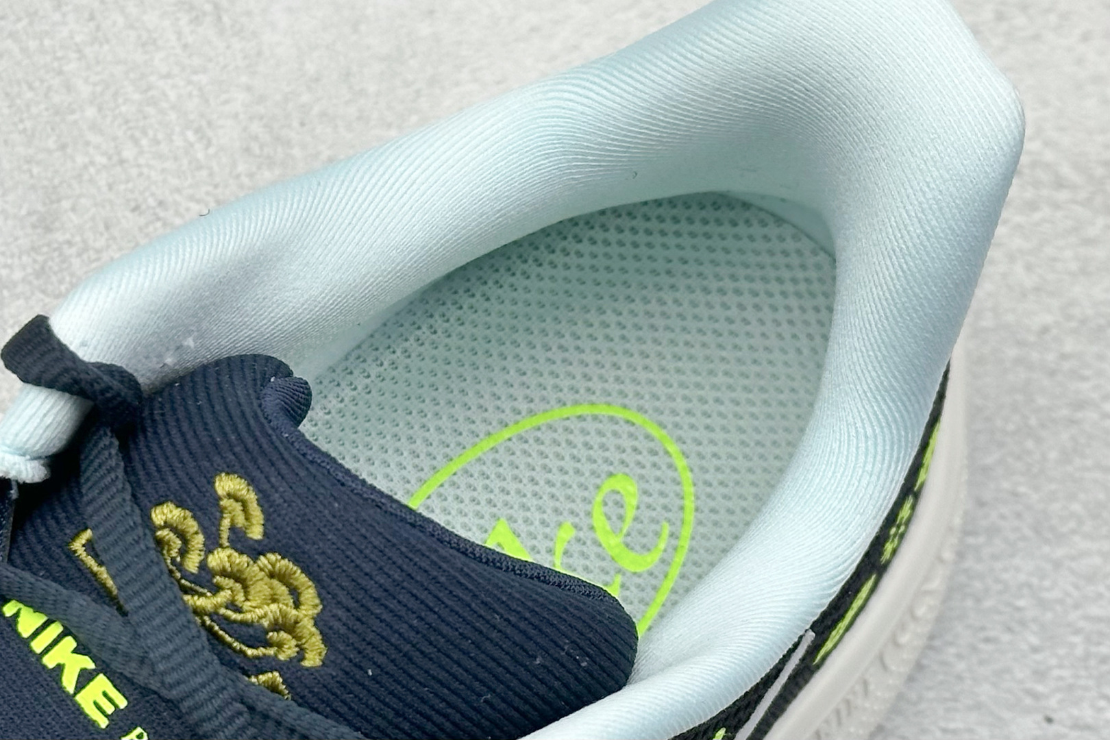 图片[8]-J版Nk Air Zoom Pegasus 41 耐克网面透气轻便耐磨跑鞋 #鞋面采用网布、织物、橡塑材料等多种材料拼接，出色支撑效果，缔造稳固脚感，塑就自然迈步体验。结合匠心排布的缓震配置，铸就稳固迈步体验。弧形外底设计，有助实现后跟到鞋头的顺畅过渡，在足部离地到落地过程中缔造流畅自如的迈步体验。 货号：HQ3452-041 尺码：36-45-选品中心