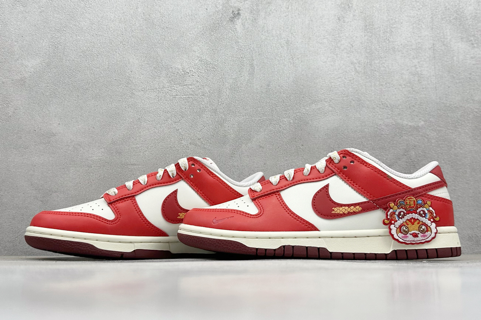 图片[5]-福利特价  Nike SB Dunk Low 2025癸巳蛇年限定 纯原大厂出品 极力推荐 原装头层材料 独家版型蒸餾加工 帶來的是更好的视觉和脚感体验 大厂纯原品质出货 清洁度 电绣工艺 皮料切割干净无任何毛边 细节完美 货号： HJ3491 161 尺码：36 36.5 37.5 38 38.5 39-选品中心