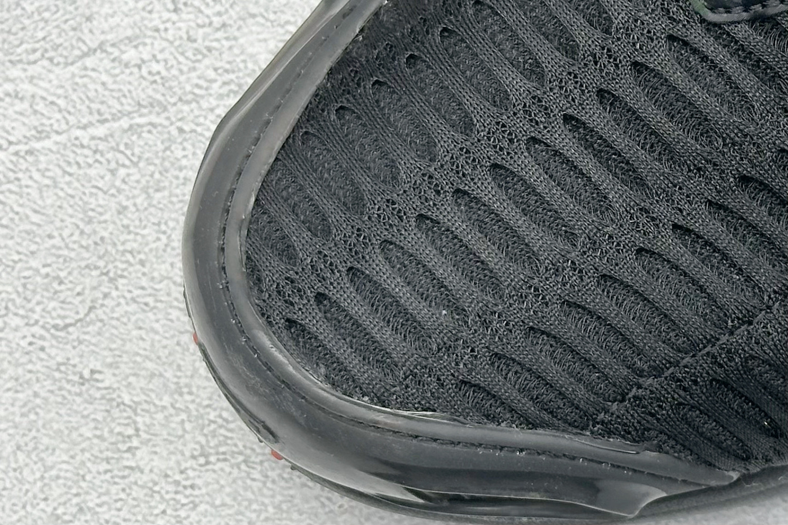 180 AD CLIMACOOL 初代清风系列透气跑步鞋 经典的鞋舌 CLIMACOOL LOGO IF6850