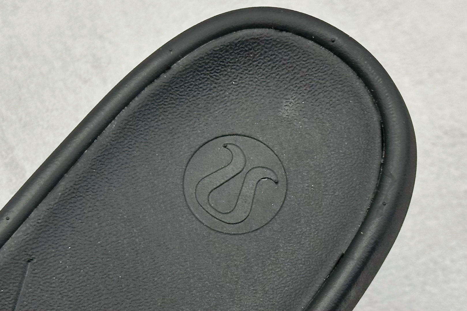 160 PK版2025新款lulu一字拖鞋男女同款家居户外穿厚底增高休闲百搭凉拖鞋lulu拖鞋