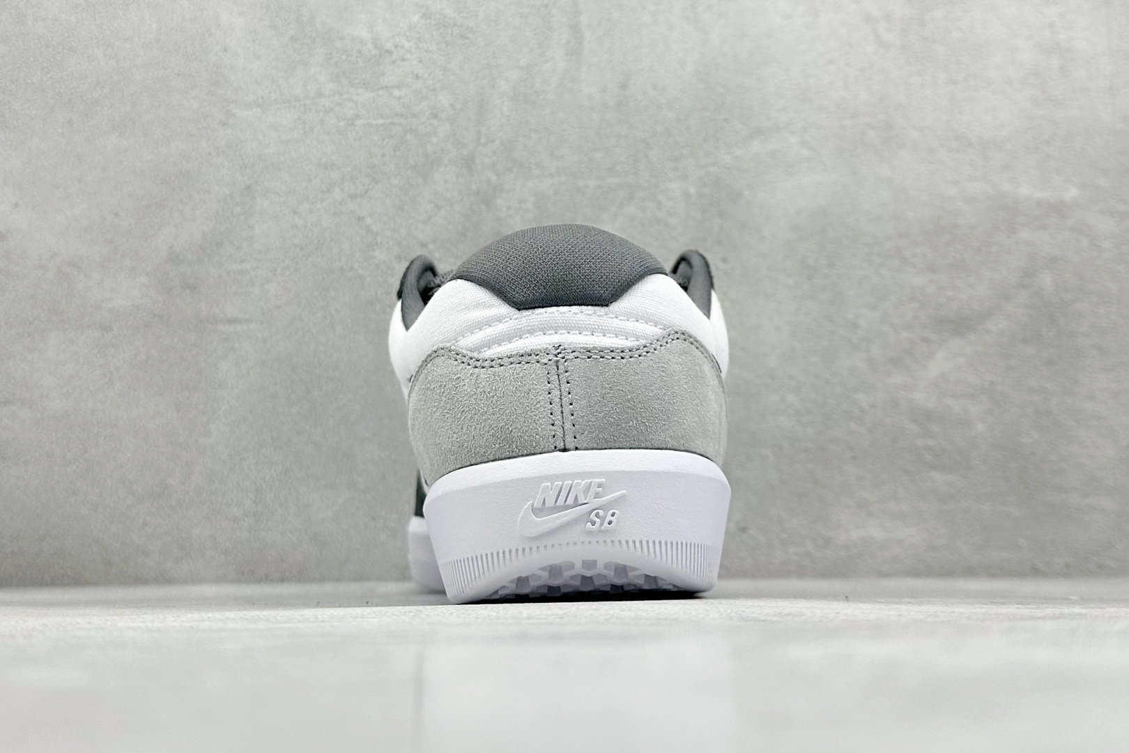 图片[6]-FS版 Nike SB Force 58 硫化杯底 传统篮球风格 Nike SB Force 58 男/女滑板鞋采用包边设计 经久耐穿 硫化结构则有效提升灵活性 穿上这款创意力作 助你耀动街头 采用帆布和翻毛皮组合材料 融入打孔设计 为你打造彰显经典篮球风范的整体造型 货号：DV5477-001 尺码：35.5 36 36.5 37.5 38 38.5 39 40 40.5 41 42 42.5 43 44 45-选品中心