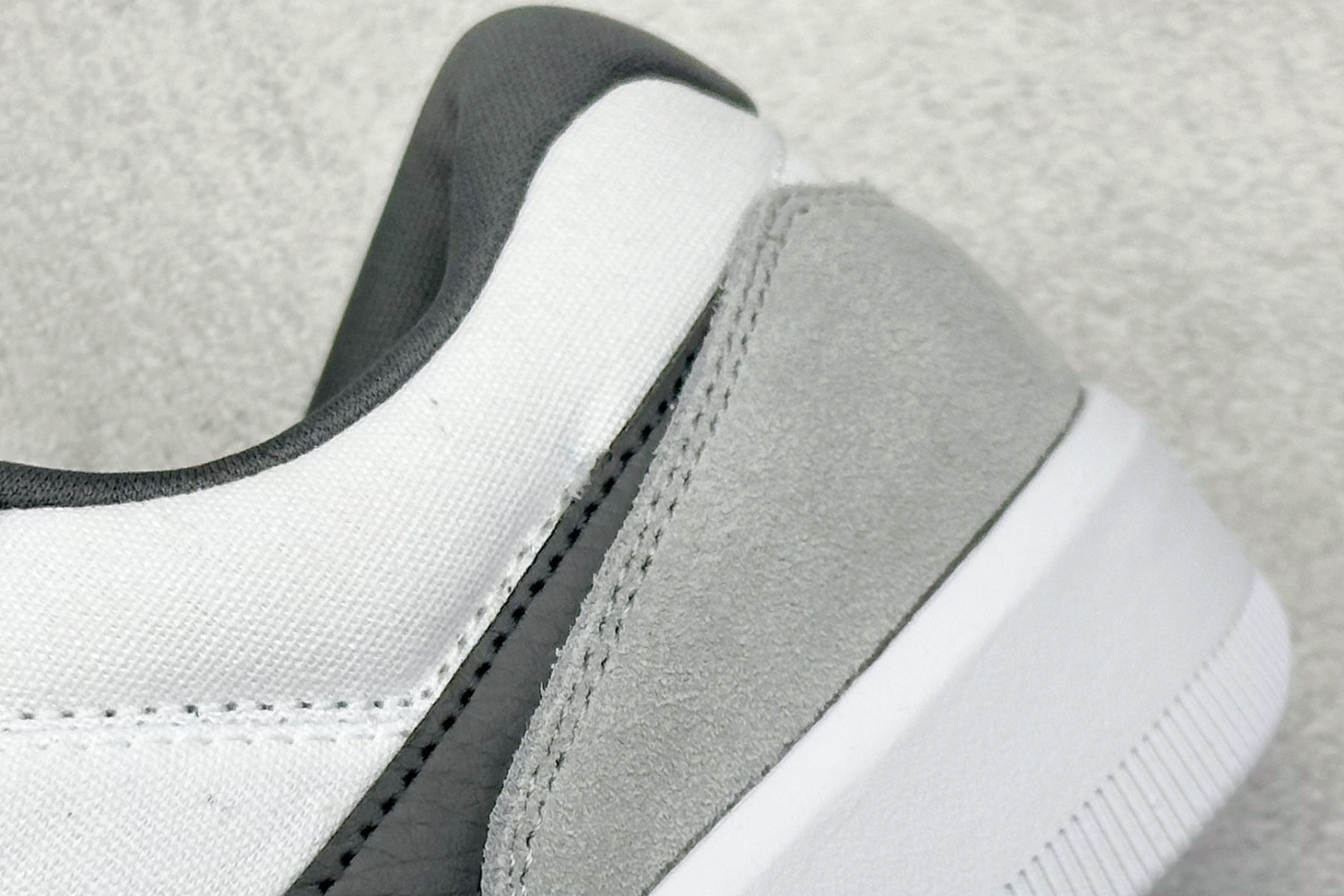 图片[9]-FS版 Nike SB Force 58 硫化杯底 传统篮球风格 Nike SB Force 58 男/女滑板鞋采用包边设计 经久耐穿 硫化结构则有效提升灵活性 穿上这款创意力作 助你耀动街头 采用帆布和翻毛皮组合材料 融入打孔设计 为你打造彰显经典篮球风范的整体造型 货号：DV5477-001 尺码：35.5 36 36.5 37.5 38 38.5 39 40 40.5 41 42 42.5 43 44 45-选品中心