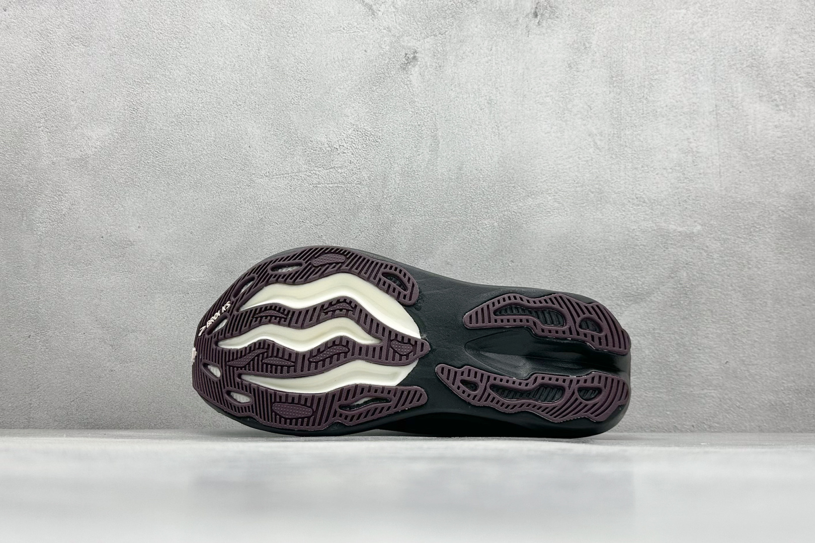 图片[4]-Z版 Brooks Glycerin Max 布鲁克斯 超级甘油缓震马拉松慢跑鞋  #广东超临界大底 原楦原纸板 客供原厂材料开发 极致一眼正品既视感 细节如图所示  货号：120436 1B 067 尺码：36-46-选品中心