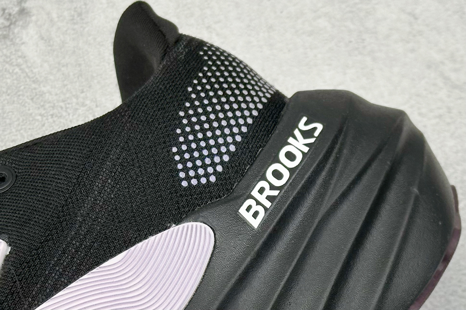 图片[9]-Z版 Brooks Glycerin Max 布鲁克斯 超级甘油缓震马拉松慢跑鞋  #广东超临界大底 原楦原纸板 客供原厂材料开发 极致一眼正品既视感 细节如图所示  货号：120436 1B 067 尺码：36-46-选品中心