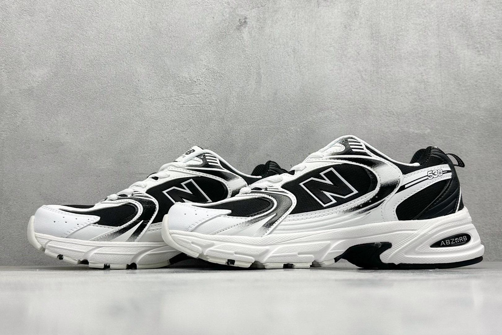 图片[5]-R1长青福利  新百伦New Balance MR530系列 复古老爹风网布跑步休闲运动鞋 采用硬质牛剖革组合透气网眼布鞋面材质 独立3层组合大底私模 正确独立中底嵌入ABZORB缓震材质 货好：MR530US-选品中心