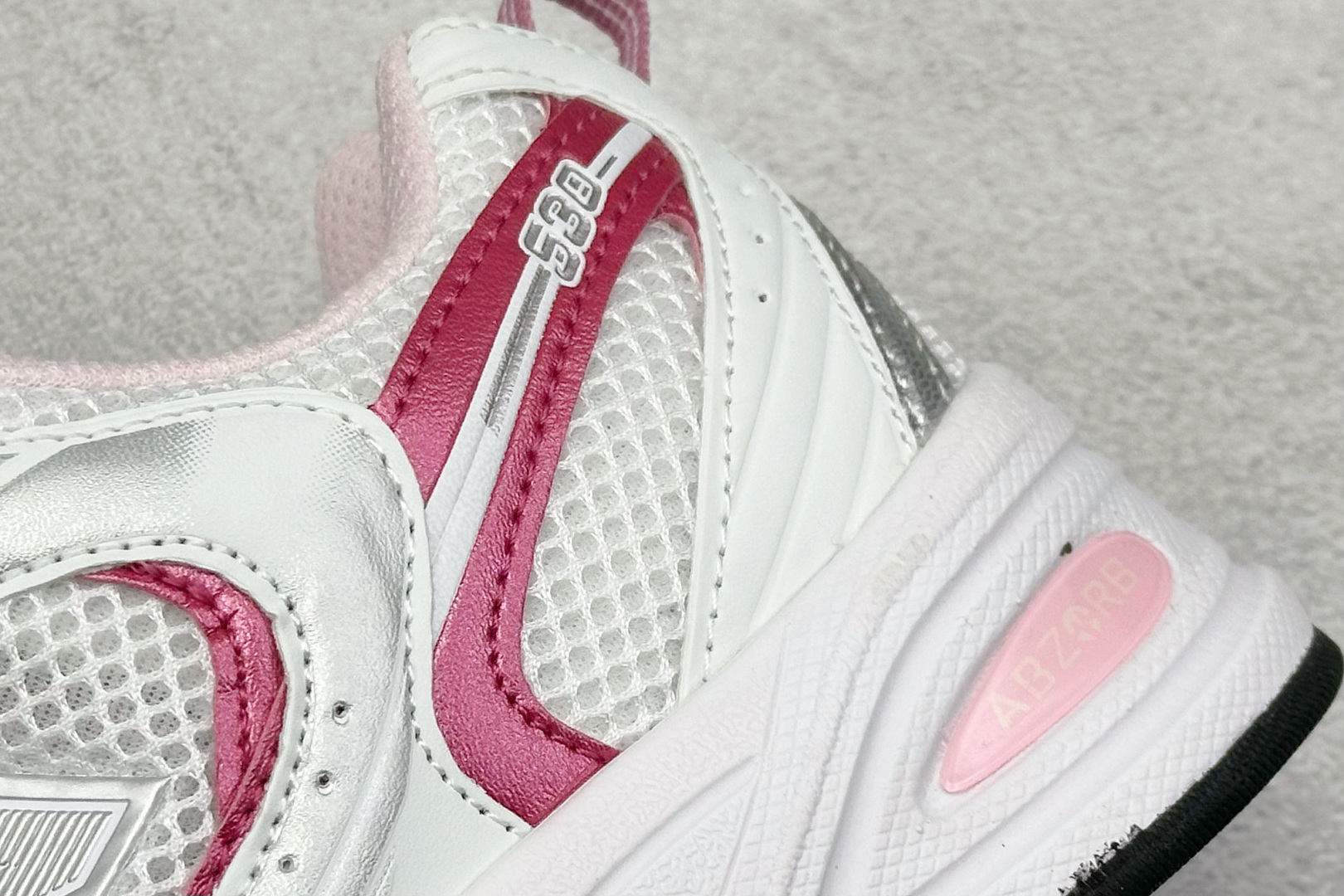 图片[9]-R1长青福利  新百伦New Balance MR530系列 复古老爹风网布跑步休闲运动鞋 采用硬质牛剖革组合透气网眼布鞋面材质 独立3层组合大底私模 正确独立中底嵌入ABZORB缓震材质 货好：MR530PK-选品中心