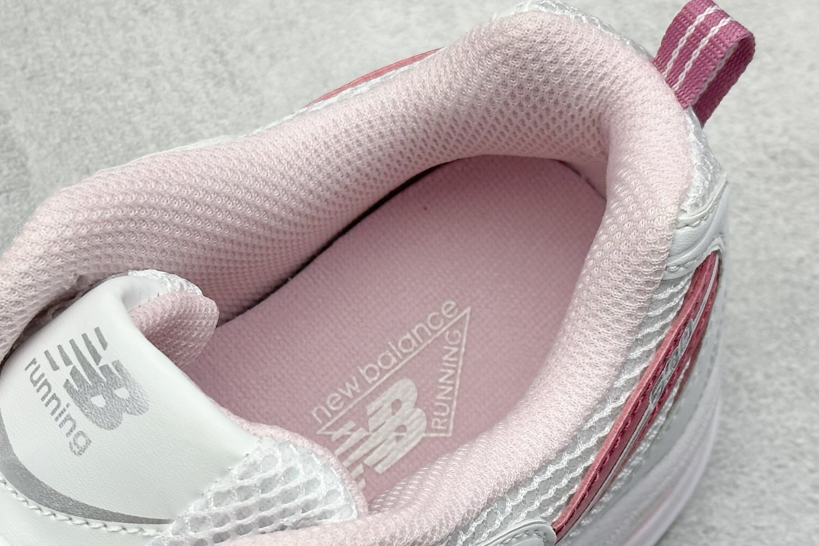 图片[8]-R1长青福利  新百伦New Balance MR530系列 复古老爹风网布跑步休闲运动鞋 采用硬质牛剖革组合透气网眼布鞋面材质 独立3层组合大底私模 正确独立中底嵌入ABZORB缓震材质 货好：MR530PK-选品中心