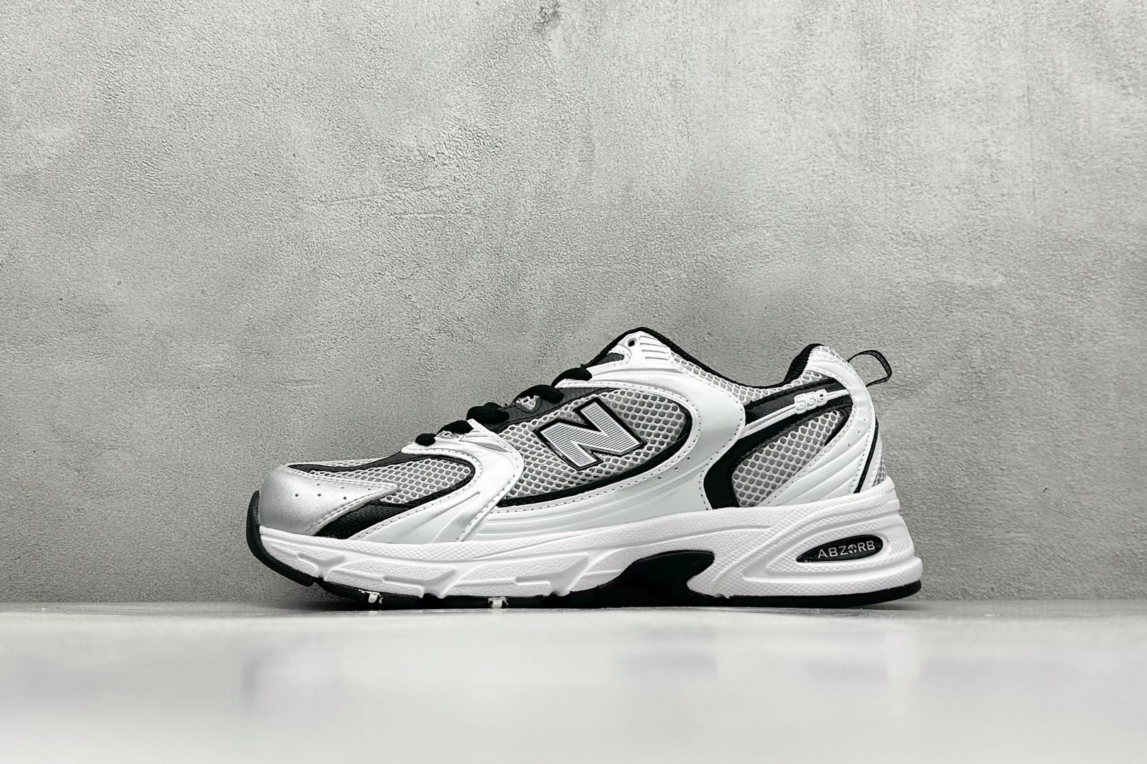 R1长青福利  新百伦New Balance MR530系列 复古老爹风网布跑步休闲运动鞋 采用硬质牛剖革组合透气网眼布鞋面材质 独立3层组合大底私模 正确独立中底嵌入ABZORB缓震材质 货好：MR530US-选品中心