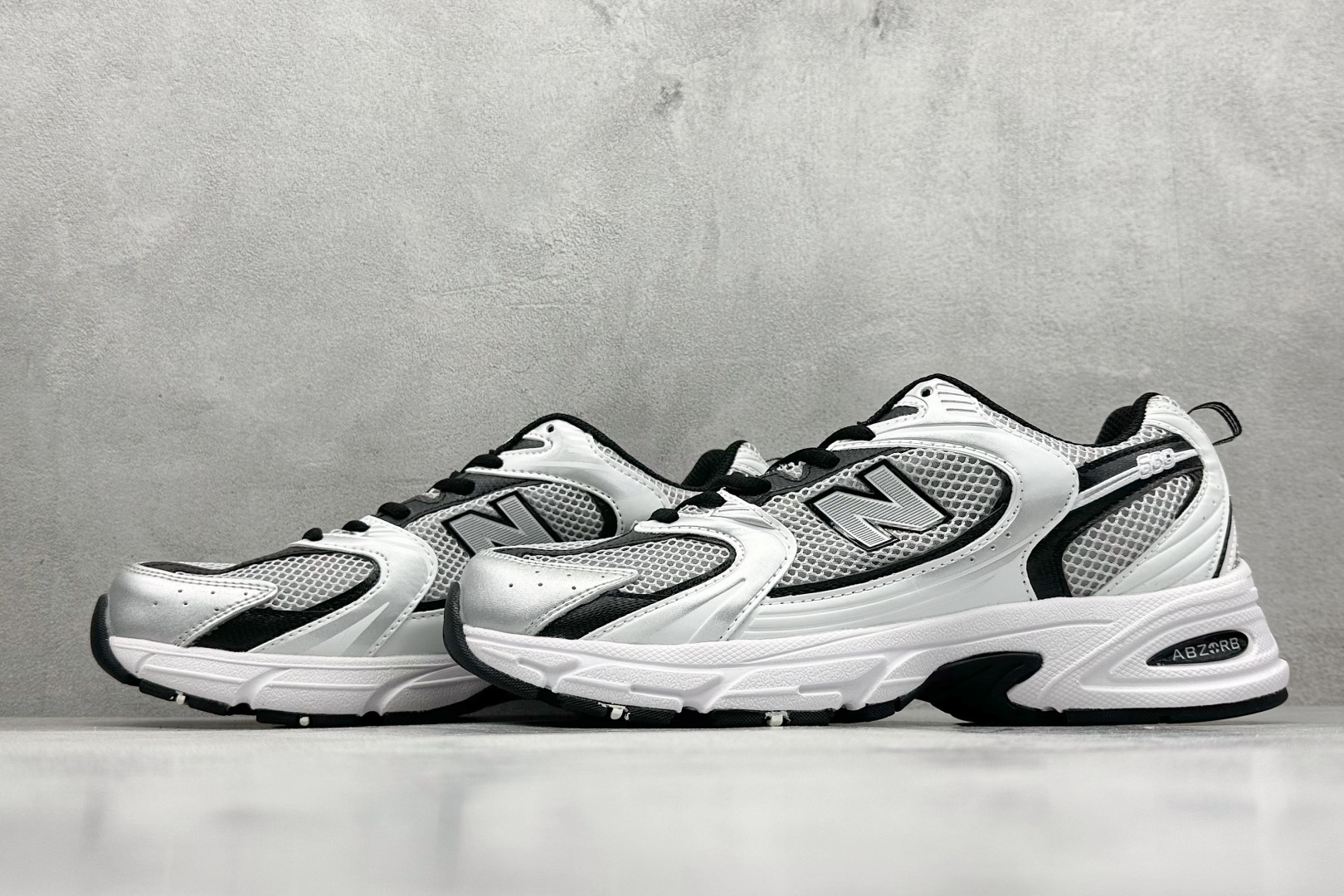 图片[5]-R1长青福利  新百伦New Balance MR530系列 复古老爹风网布跑步休闲运动鞋 采用硬质牛剖革组合透气网眼布鞋面材质 独立3层组合大底私模 正确独立中底嵌入ABZORB缓震材质 货好：MR530US-选品中心