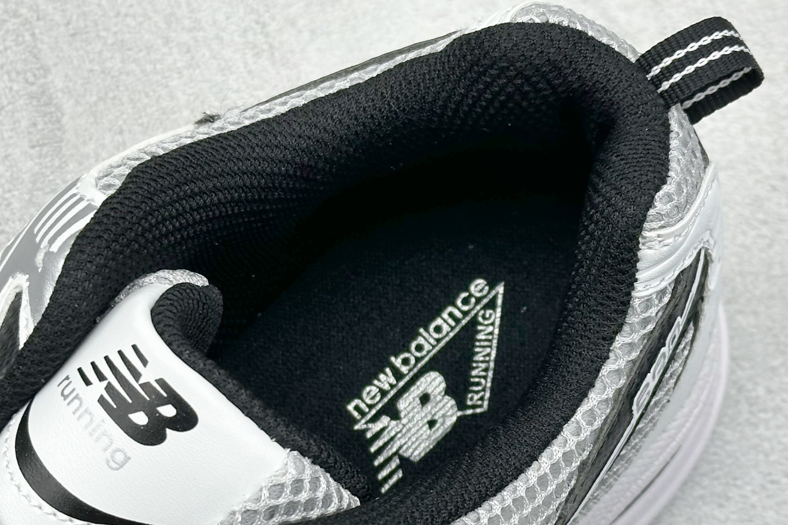 图片[8]-R1长青福利  新百伦New Balance MR530系列 复古老爹风网布跑步休闲运动鞋 采用硬质牛剖革组合透气网眼布鞋面材质 独立3层组合大底私模 正确独立中底嵌入ABZORB缓震材质 货好：MR530US-选品中心