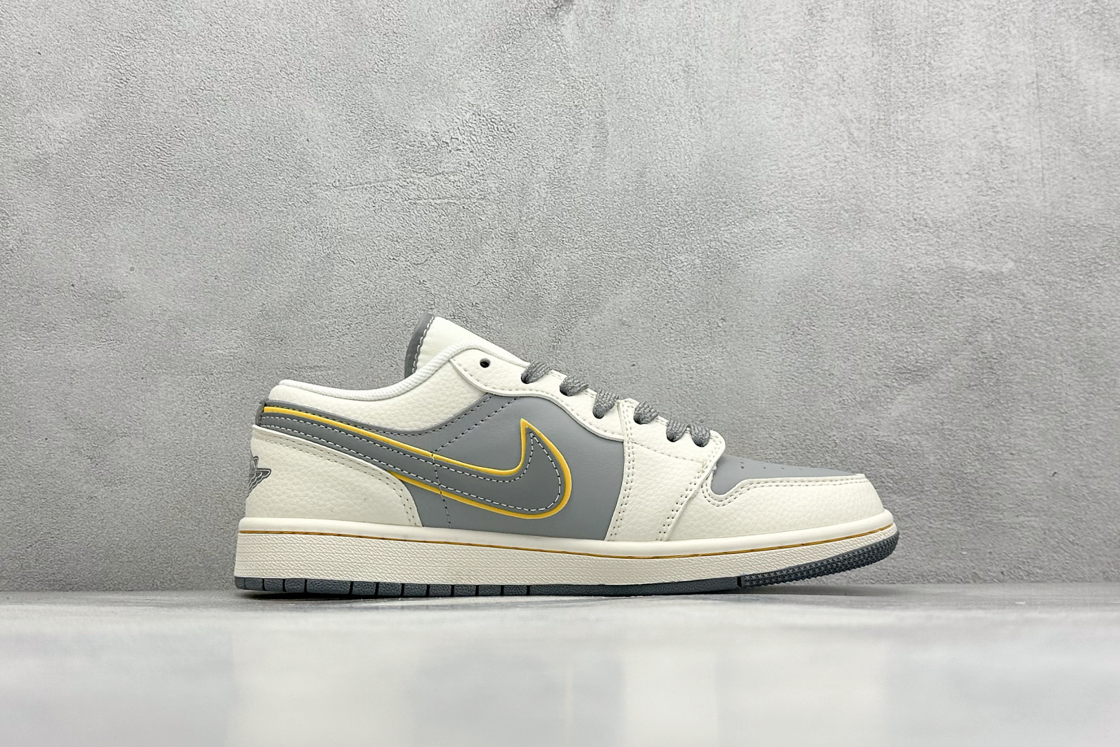 图片[2]-XC版Air Jordan 1 Low AJ1 乔1 小米联名 寒武岩灰 高端定制 低帮复古篮球鞋  #定制鞋盒 大厂纯原品质出货 超高清洁度 皮料切割干净无任何毛边 细节完美   货号：XX3168-199 尺码：36 36.5 37.5 38 36.5 39 40 40.5 41 42 42.5 43 44 44.5 45-选品中心