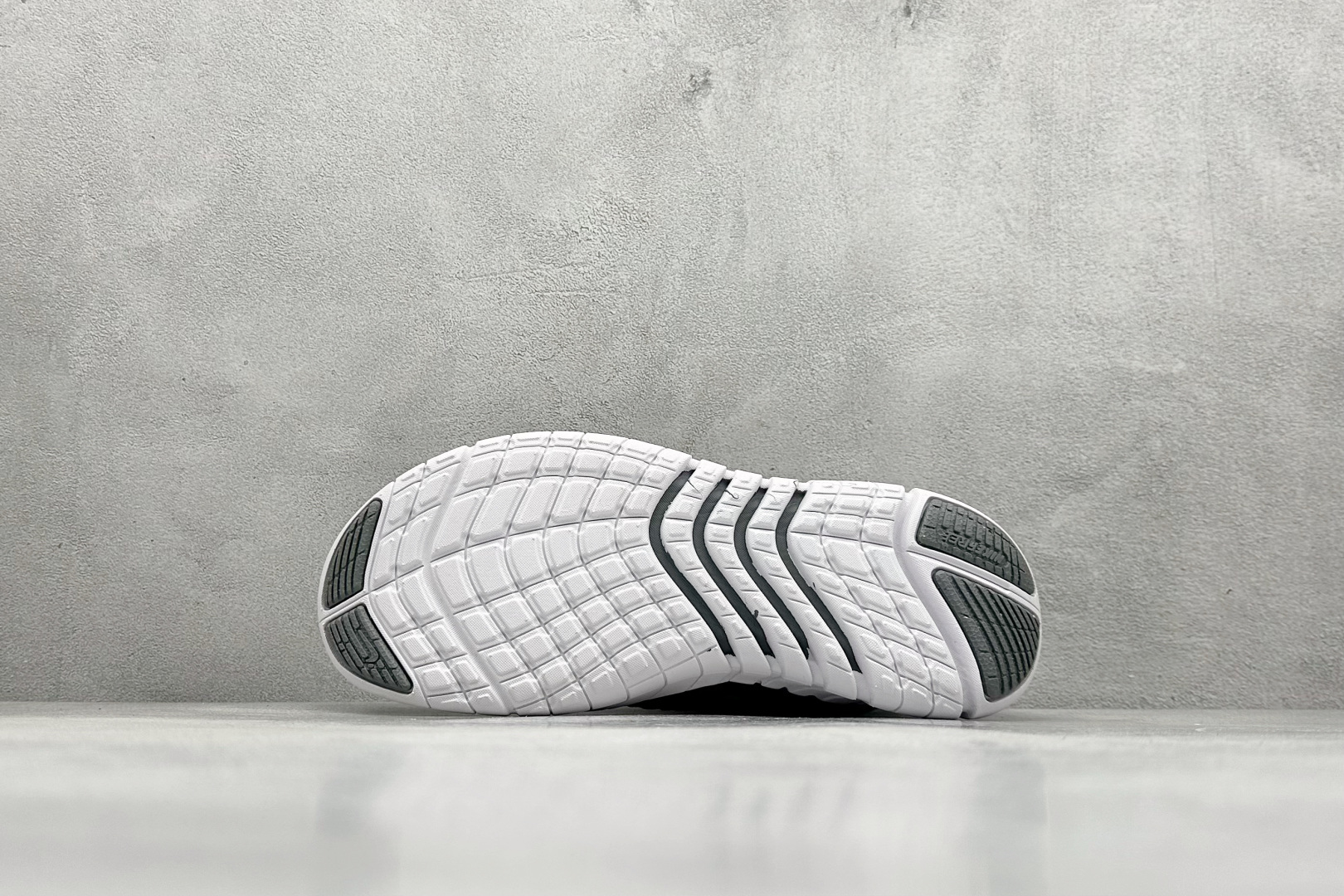 图片[4]-CH版Nk Free RN NEXT NATURE 耐克赤足超轻量跑鞋 #原装透气牛津防水面料 工程纹路赤足体验 透气足弓网眼 货号：CZ1891-003 尺码：36-45-选品中心