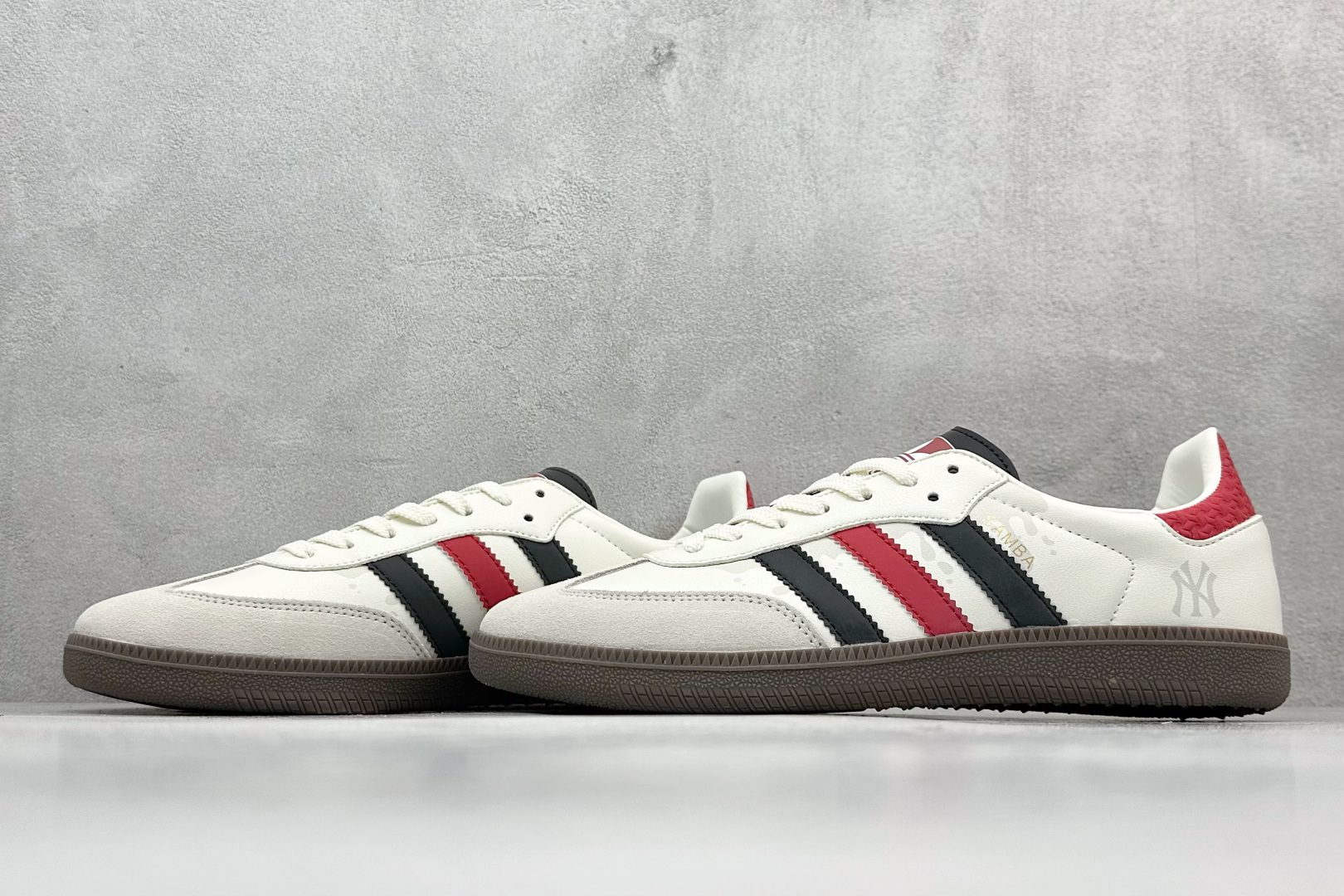 220 adidas originals Samba OG x MLB 桑巴舞系列复古经典轻便板鞋 GJ75812-Chinese UA Cheap High Quatity Brand Clothes Bags handbags Sneakers wholesale wholesaler seller from China Factory suppliers Fashion Clothing Shoes best Quality Beautiful Price 220 adidas originals Samba OG x MLB 桑巴舞系列复古经典轻便板鞋 GJ75812