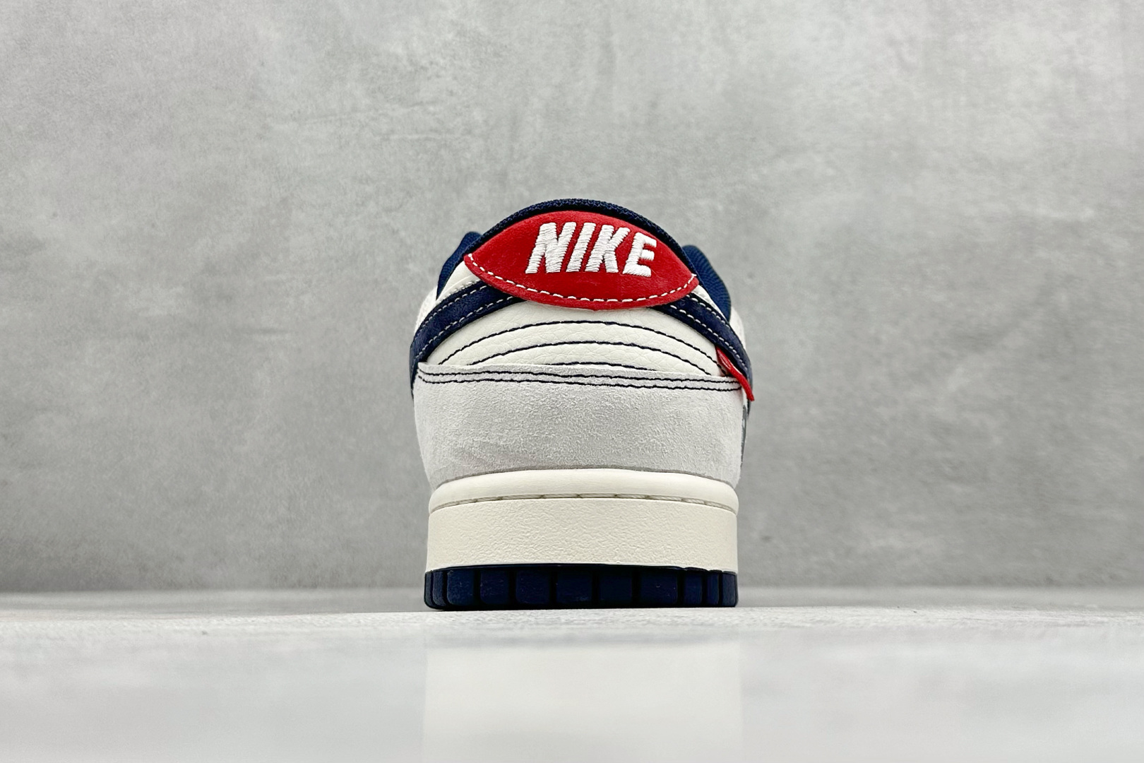 200 Nike SB Dunk Low Bape联名 猪八蓝白双勾 周年高端定制 低帮休闲板鞋 SJ2558-018