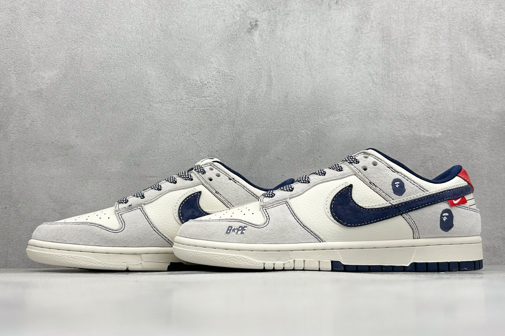 200 Nike SB Dunk Low Bape联名 猪八蓝白双勾 周年高端定制 低帮休闲板鞋 SJ2558-018