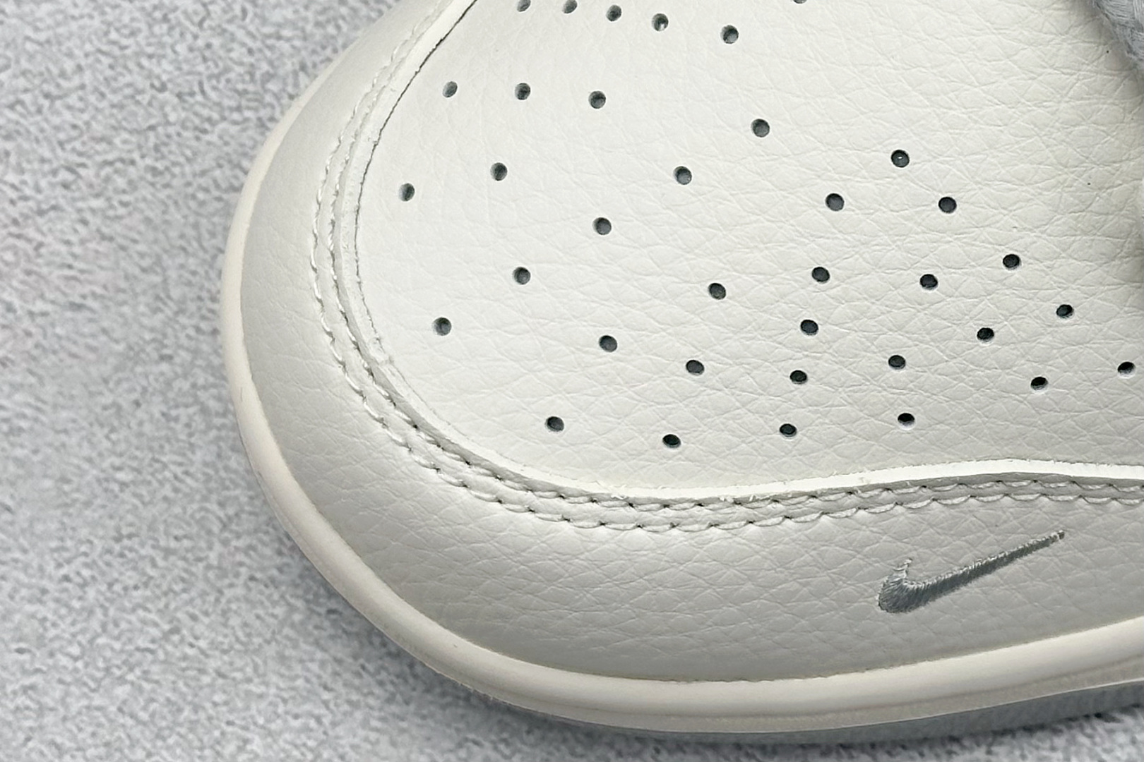 200 Nike SB Dunk Low x Stussy 米白灰三小钩 SJ2068-282-Chinese UA Cheap High Quatity Brand Clothes Bags handbags Sneakers wholesale wholesaler seller from China Factory suppliers Fashion Clothing Shoes best Quality Beautiful Price 200 Nike SB Dunk Low x Stussy 米白灰三小钩 SJ2068-282