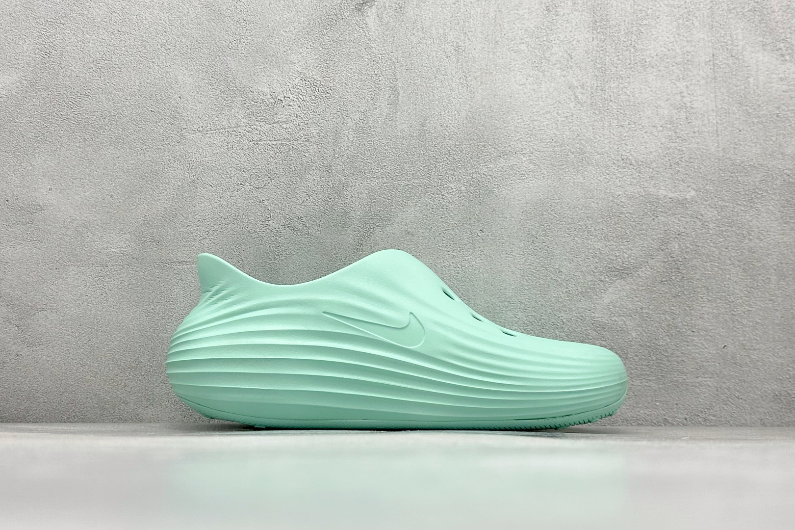 100 Nike ReactX Rejuven8 一脚蹬夏日穿搭凉鞋 IB6368-001-Chinese UA Cheap High Quatity Brand Clothes Bags handbags Sneakers wholesale wholesaler seller from China Factory suppliers Fashion Clothing Shoes best Quality Beautiful Price 100 Nike ReactX Rejuven8 一脚蹬夏日穿搭凉鞋 IB6368-001