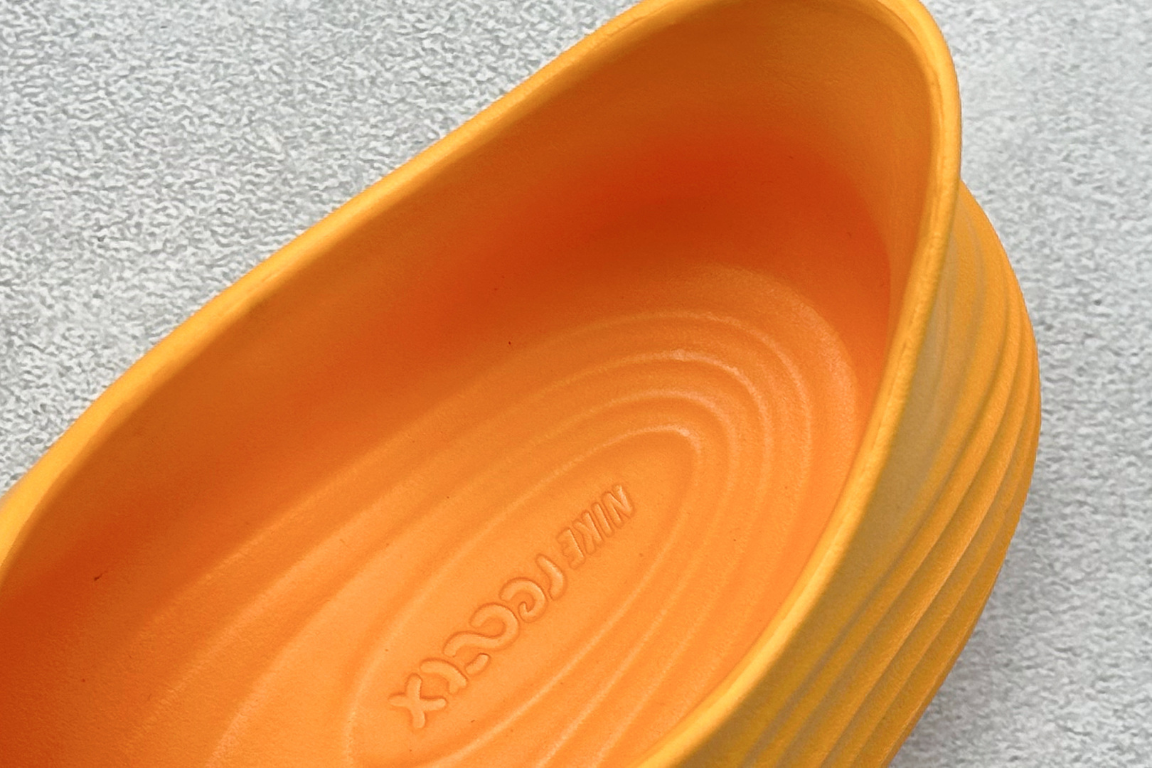 图片[8]-Nike ReactX Rejuven8 一脚蹬夏日穿搭凉鞋  #采用质感柔软且出众回弹的 ReactX泡绵，缔造非凡舒适的日常穿着体验，助你保持活力。  货号：HV5060-810 尺码：36-45-选品中心