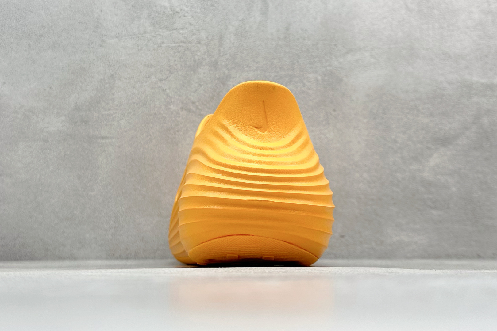 图片[6]-Nike ReactX Rejuven8 一脚蹬夏日穿搭凉鞋  #采用质感柔软且出众回弹的 ReactX泡绵，缔造非凡舒适的日常穿着体验，助你保持活力。  货号：HV5060-810 尺码：36-45-选品中心