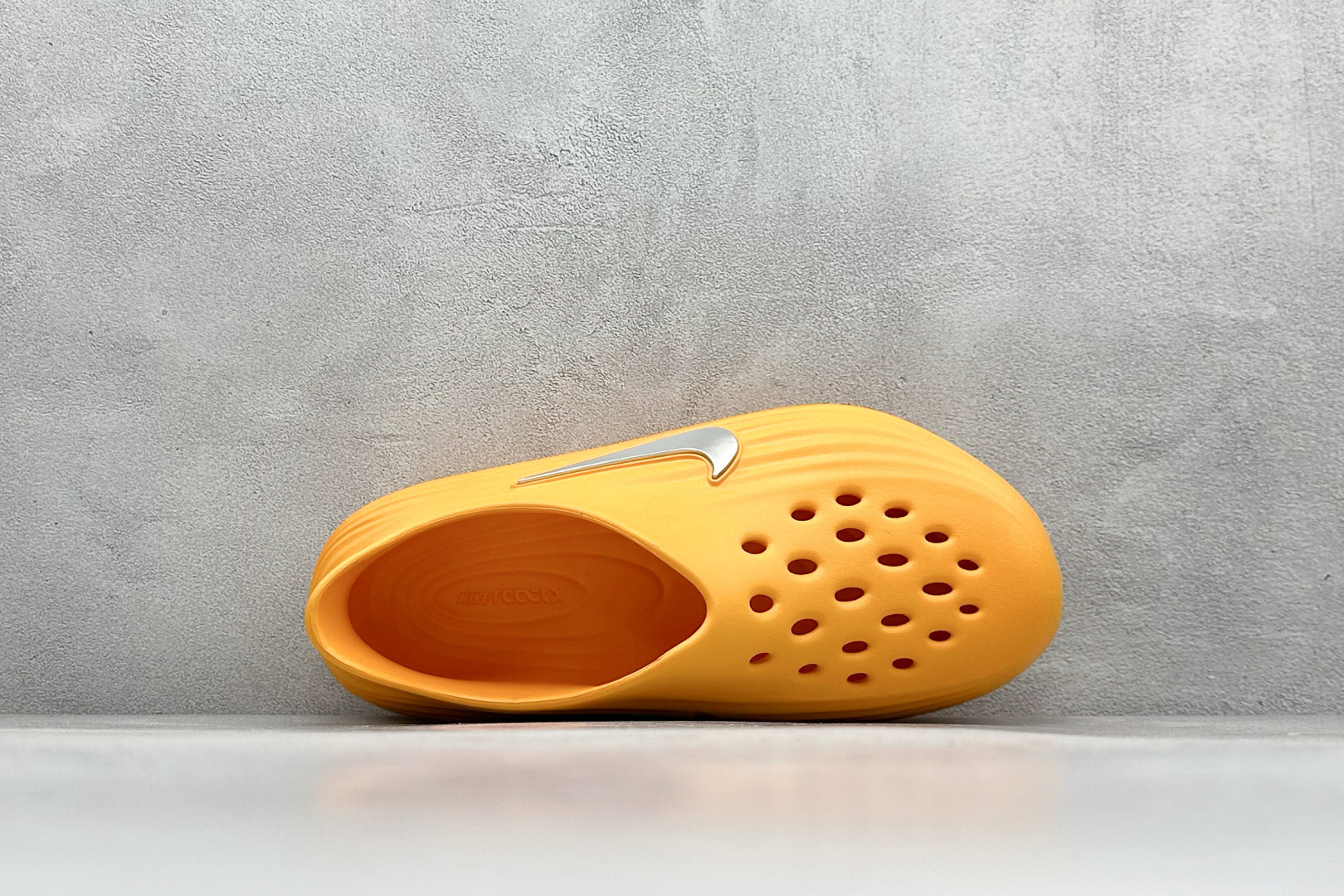 图片[3]-Nike ReactX Rejuven8 一脚蹬夏日穿搭凉鞋  #采用质感柔软且出众回弹的 ReactX泡绵，缔造非凡舒适的日常穿着体验，助你保持活力。  货号：HV5060-810 尺码：36-45-选品中心