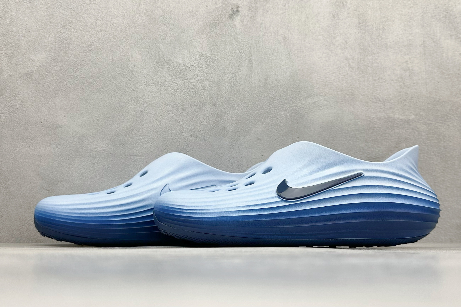 图片[5]-Nike ReactX Rejuven8 一脚蹬夏日穿搭凉鞋  #采用质感柔软且出众回弹的 ReactX泡绵，缔造非凡舒适的日常穿着体验，助你保持活力。  货号：IB6366-400 尺码：36-45-选品中心