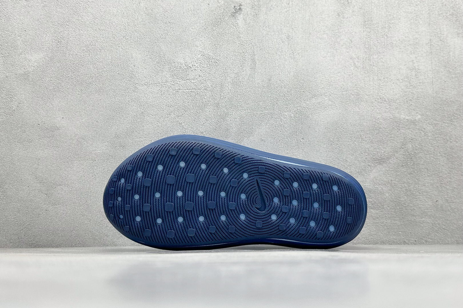 图片[4]-Nike ReactX Rejuven8 一脚蹬夏日穿搭凉鞋  #采用质感柔软且出众回弹的 ReactX泡绵，缔造非凡舒适的日常穿着体验，助你保持活力。  货号：IB6366-400 尺码：36-45-选品中心