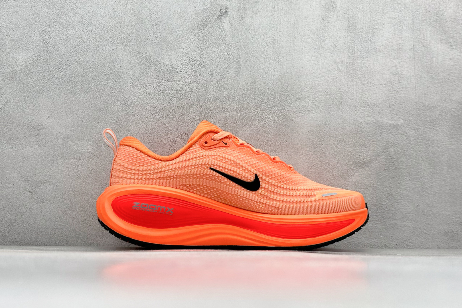 图片[2]-Nike VOMERO PLUS 轻盈跑鞋 公司级版本 舒适百搭防滑耐磨 低帮 休闲跑步鞋 货号：HV8150-801 尺码：40-45-选品中心