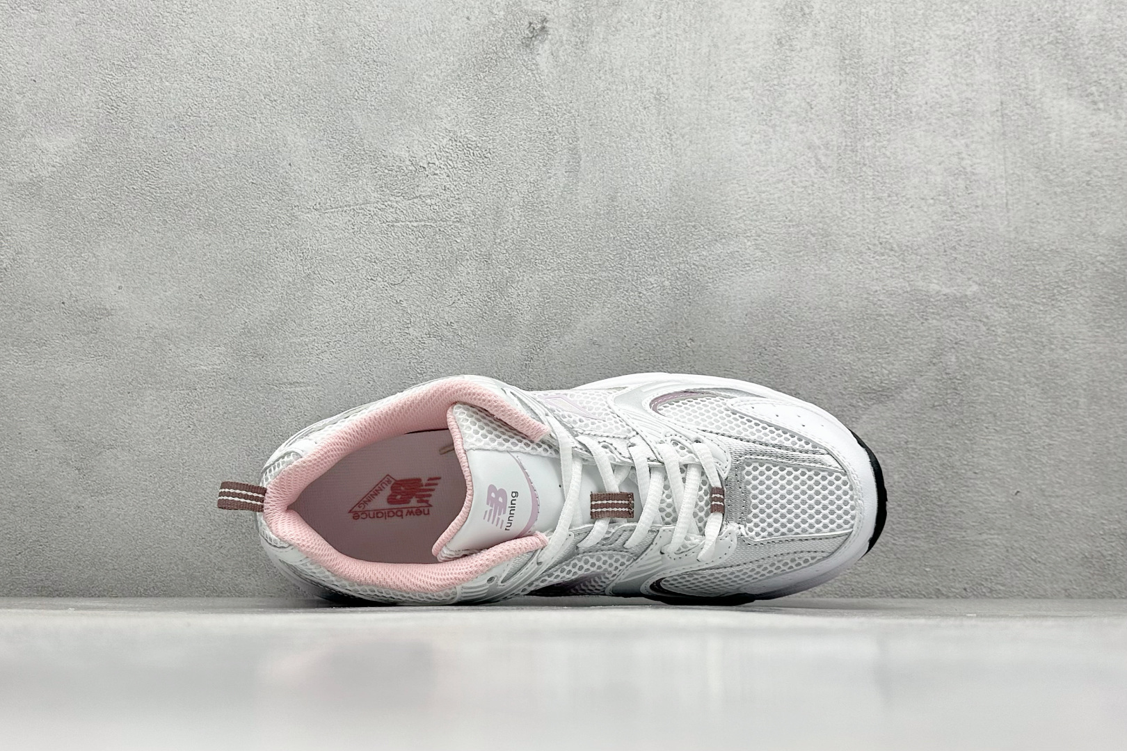 图片[3]-R1长青福利  新百伦New Balance MR530系列 复古老爹风网布跑步休闲运动鞋 采用硬质牛剖革组合透气网眼布鞋面材质 独立3层组合大底私模 正确独立中底嵌入ABZORB缓震材质 货好：GR530GK-选品中心