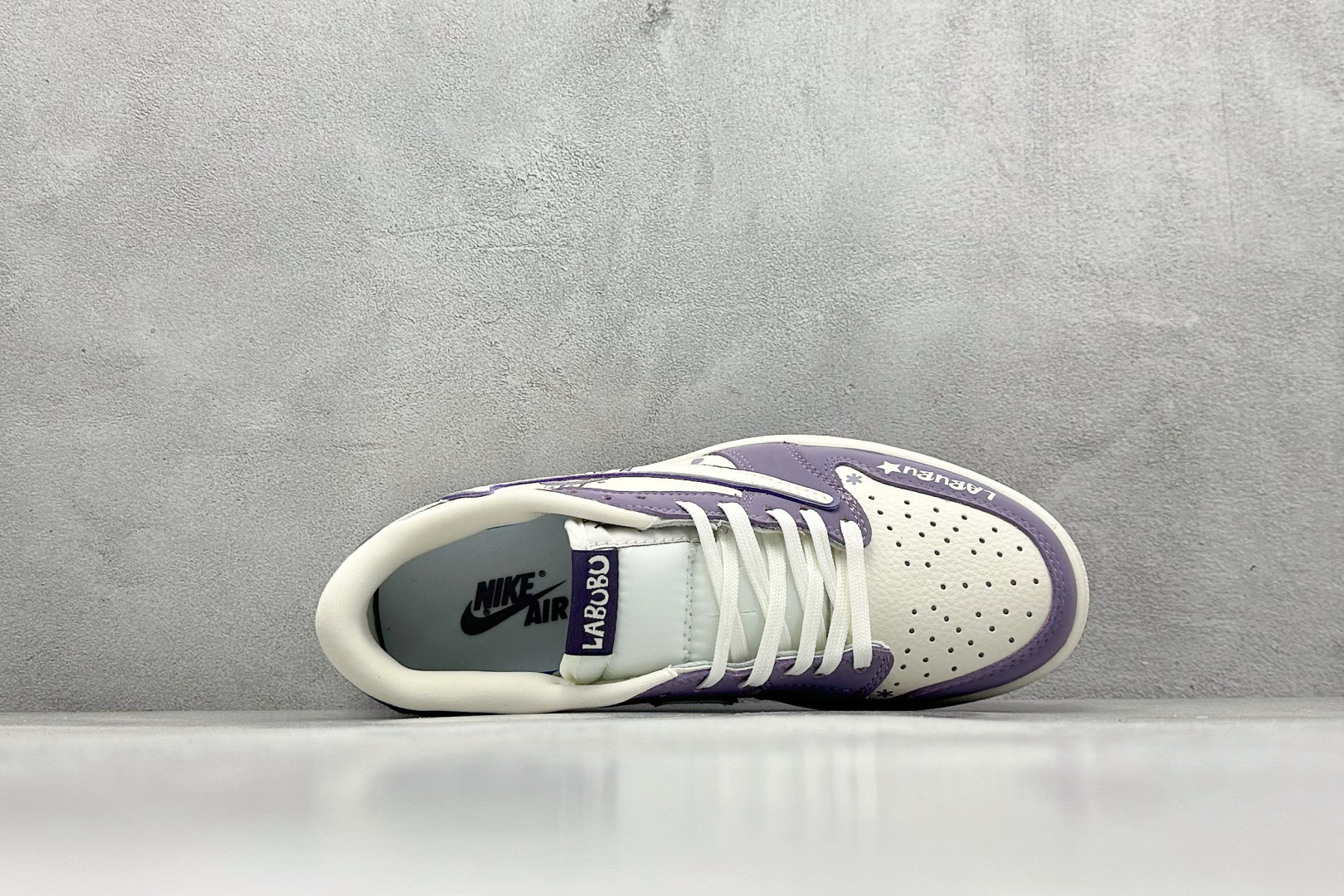 260 Travis Scott x Nike Air Jordan 1 Low x 拉布布涂鸦 Air Jordan 1 Low 反转紫白拉布布涂鸦倒钩 XB1979-010