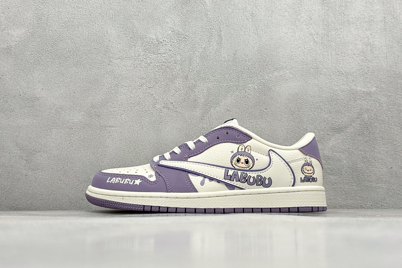 260 Travis Scott x Nike Air Jordan 1 Low x 拉布布涂鸦 Air Jordan 1 Low 反转紫白拉布布涂鸦倒钩 XB1979-010