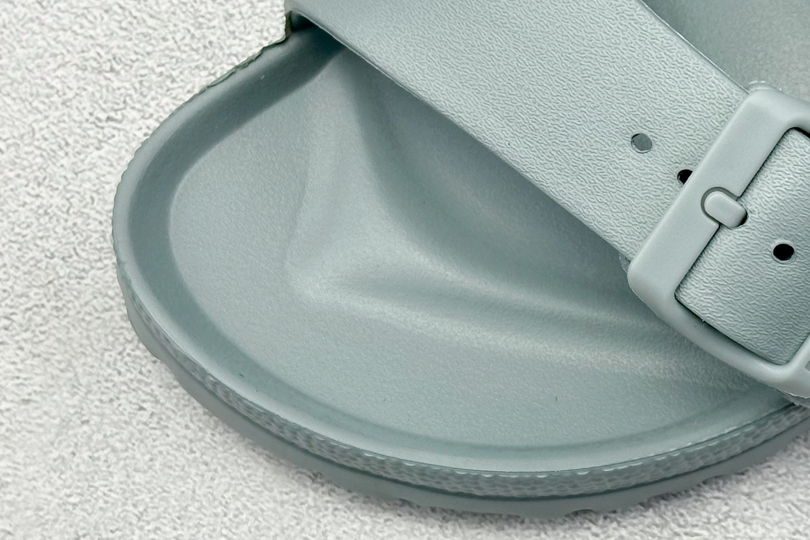 图片[7]-J版Birkenstock 博肯/EVA 双扣拖鞋凉鞋 大厂出品 夏季走量必备爆款🔥超轻发泡大底 整鞋十分轻便 尺码：36 37 38 39 40 41 42 43 44 45 46-选品中心